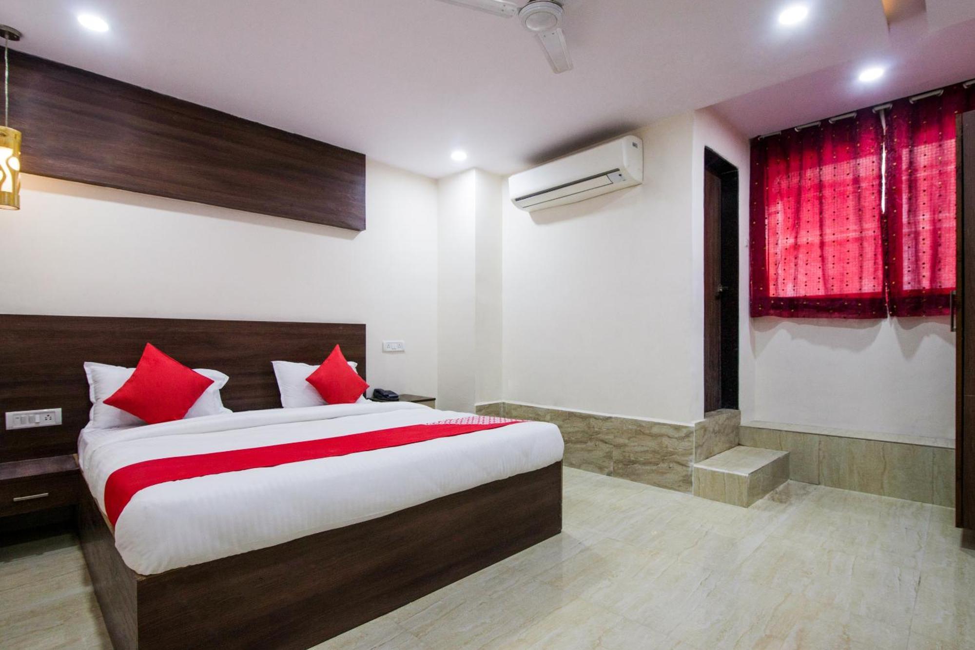 Super Hotel O Holiday Rani Gunj Opp Punjab National Bank Secundurabad Екстериор снимка