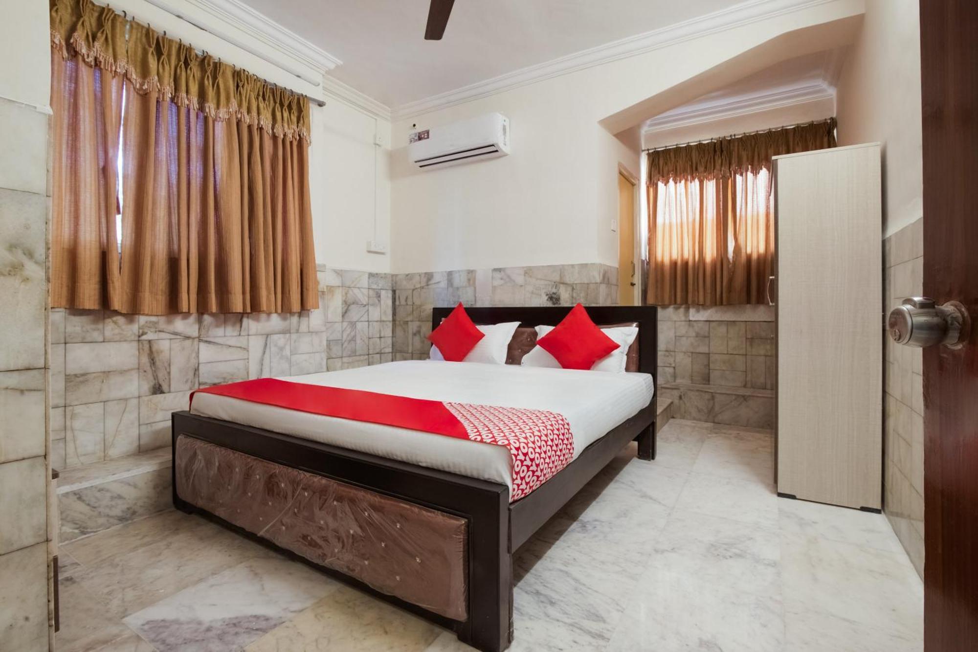 Super Hotel O Holiday Rani Gunj Opp Punjab National Bank Secundurabad Екстериор снимка